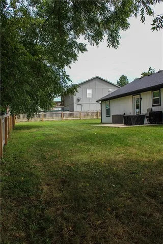 $240,000 | 603 Windsor Drive, Creighton, MO 64739