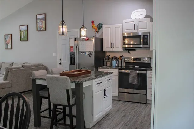 $240,000 | 603 Windsor Drive, Creighton, MO 64739