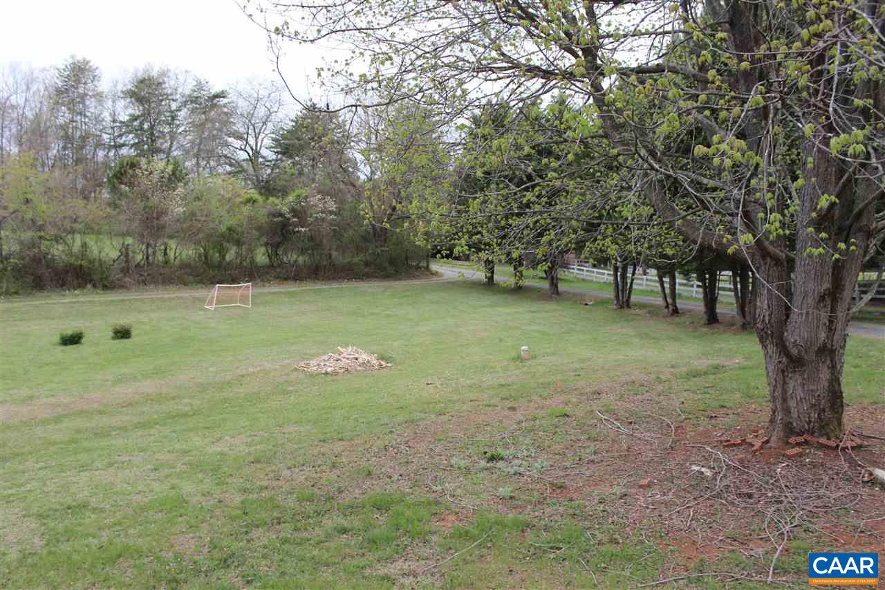4534 Deer Bonn Road Keswick, VA 22947 - Photo 4 of 12 Gallery Image 4