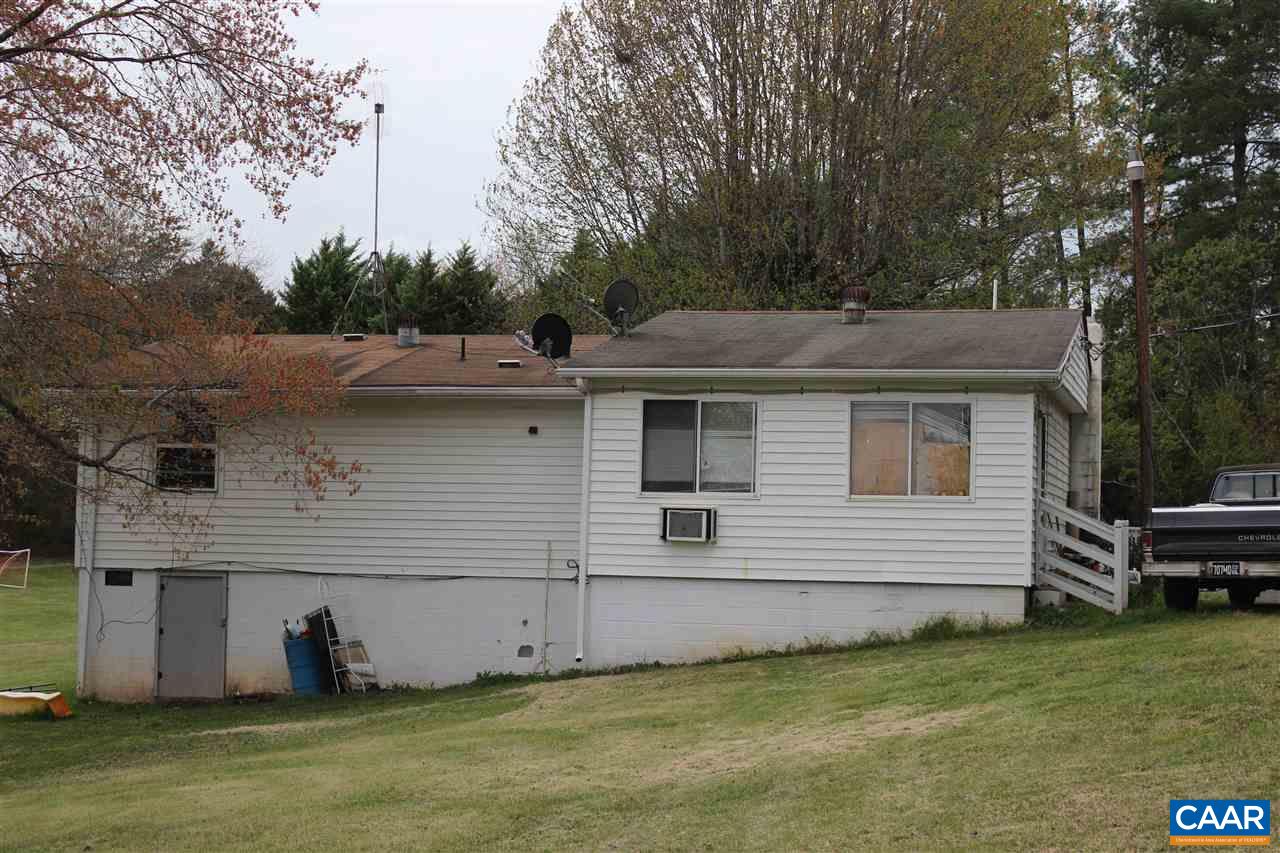 4534 Deer Bonn Road Keswick, VA 22947 - Photo 5 of 12 Gallery Image 5