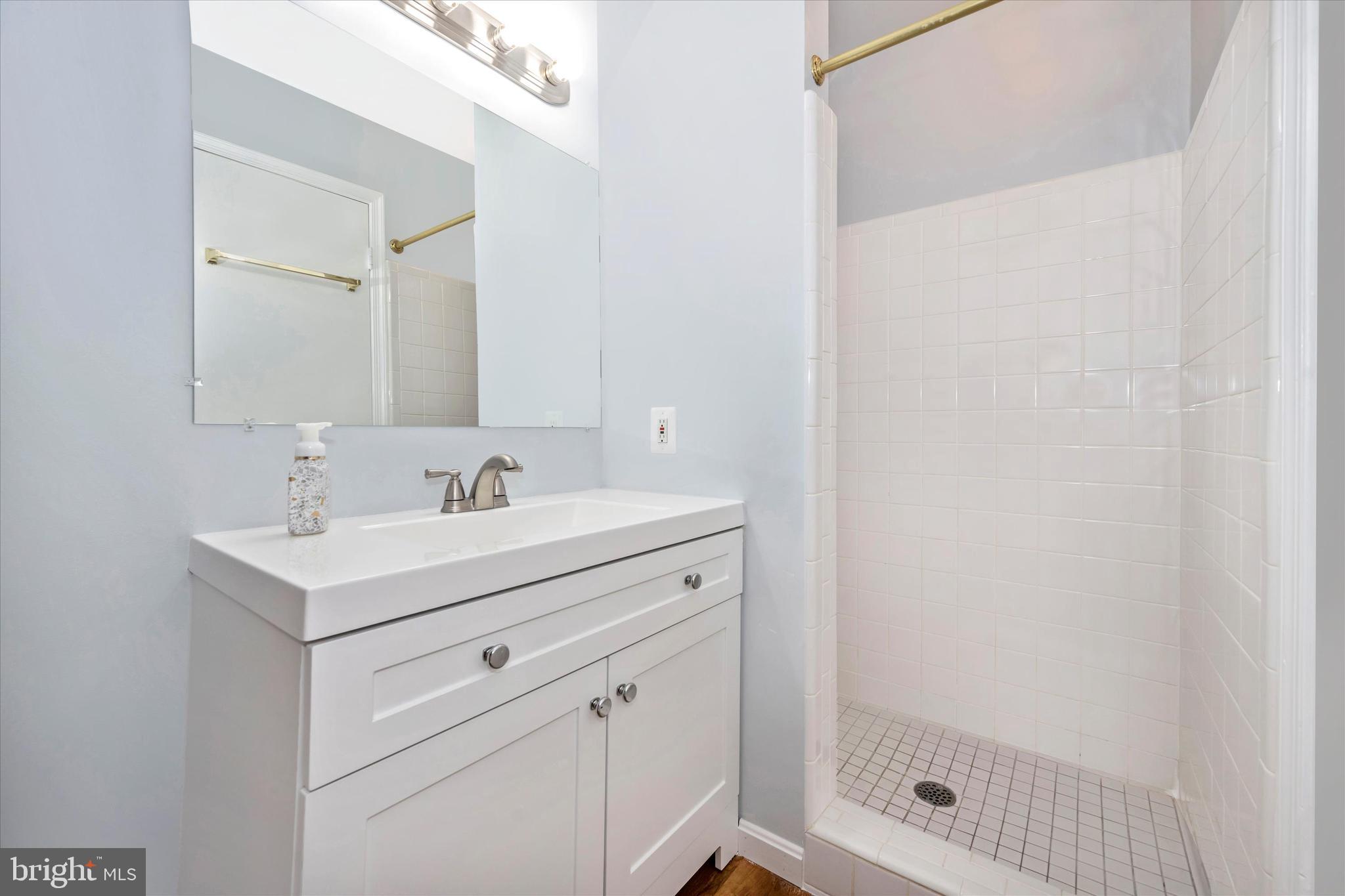 8607 Postoak Road Rockville, MD 20854 - Photo 28 of 43 Gallery Image 28