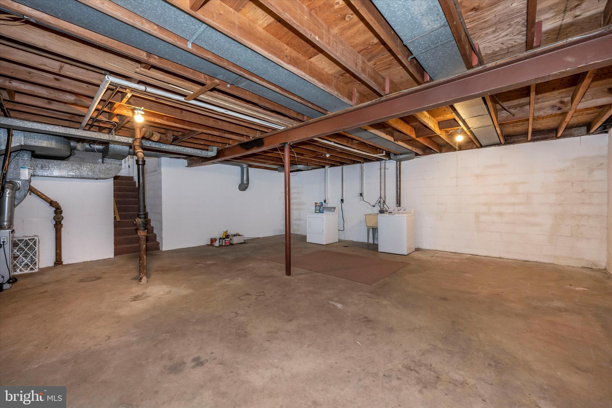 8607 Postoak Road Rockville, MD 20854 - Photo 35 of 43 Gallery Image 35