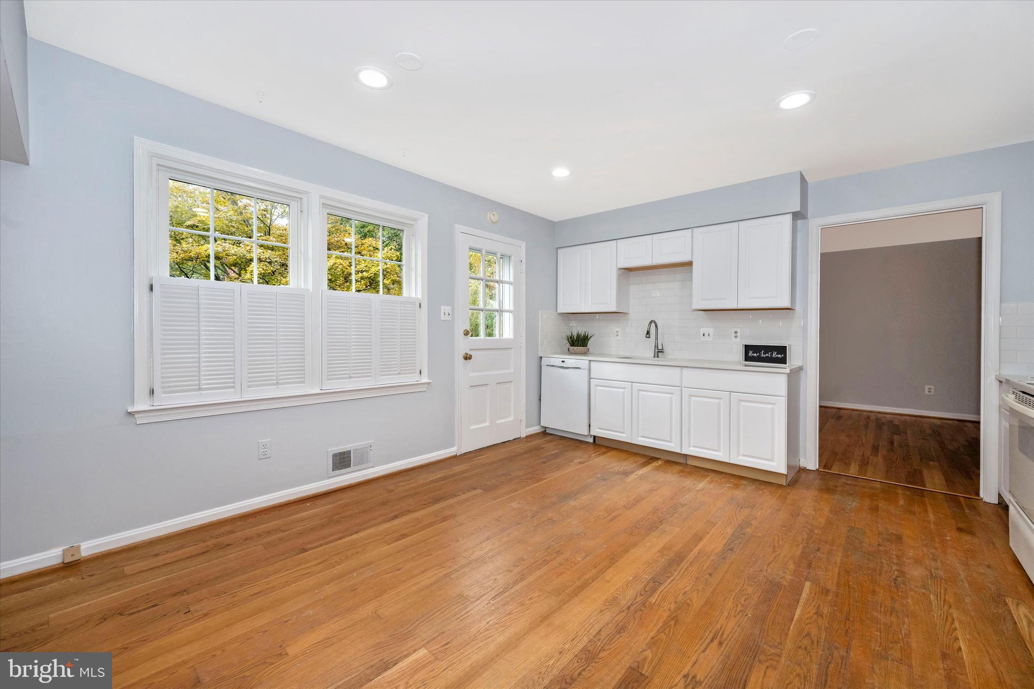 8607 Postoak Road Rockville, MD 20854 - Photo 10 of 43 Gallery Image 10