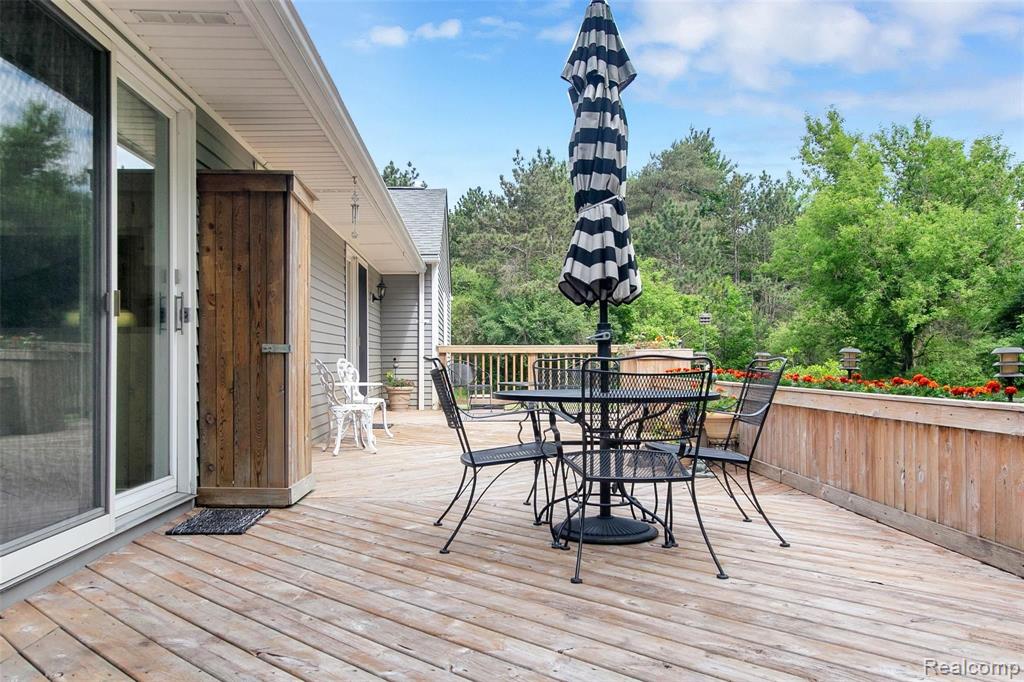 3147 East Highland Road Howell, MI 48855 - Photo 10 of 60