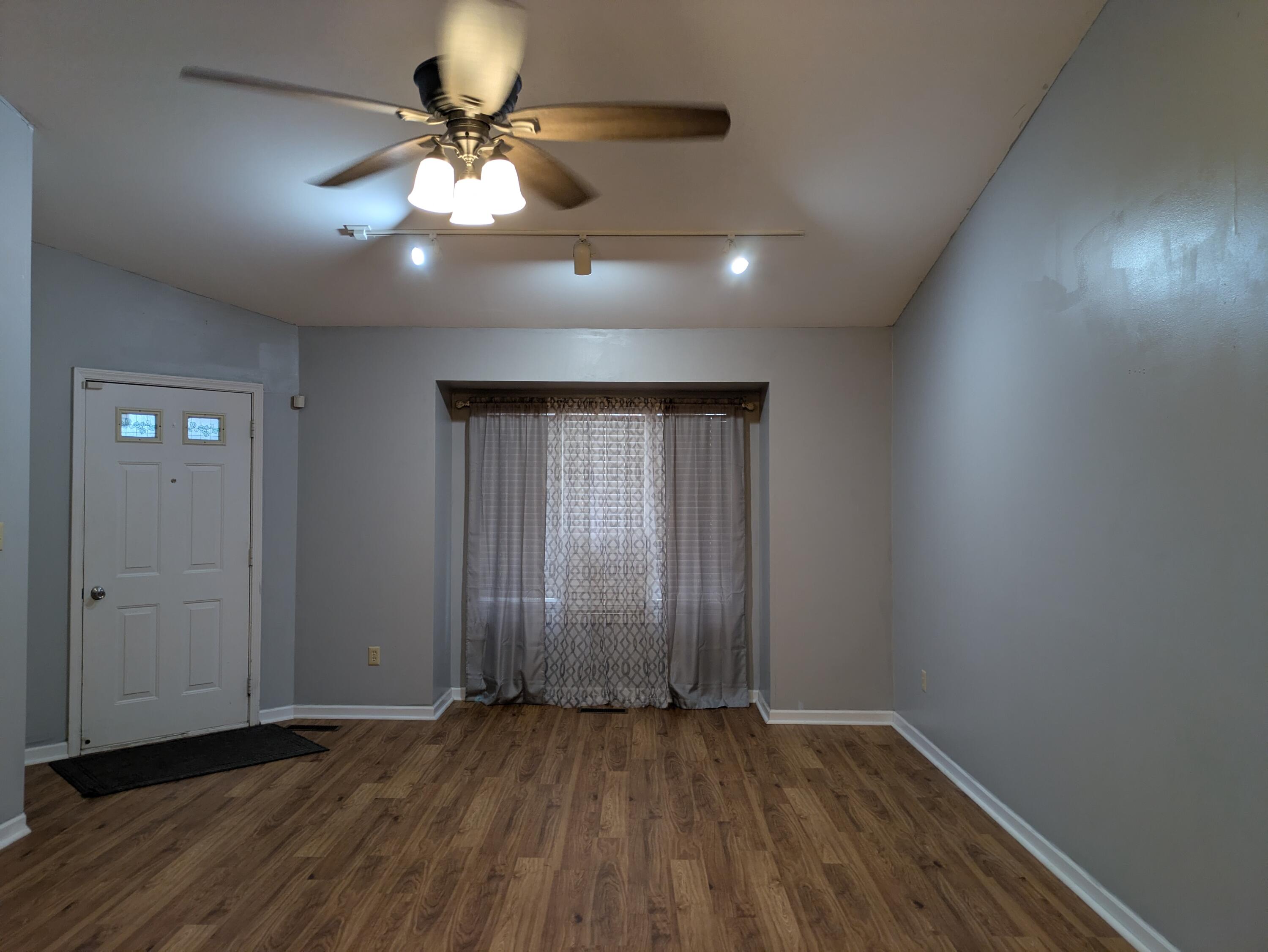 225 Clinton Street Lowell, IN 46356 - Photo 2 of 16 3000x2252