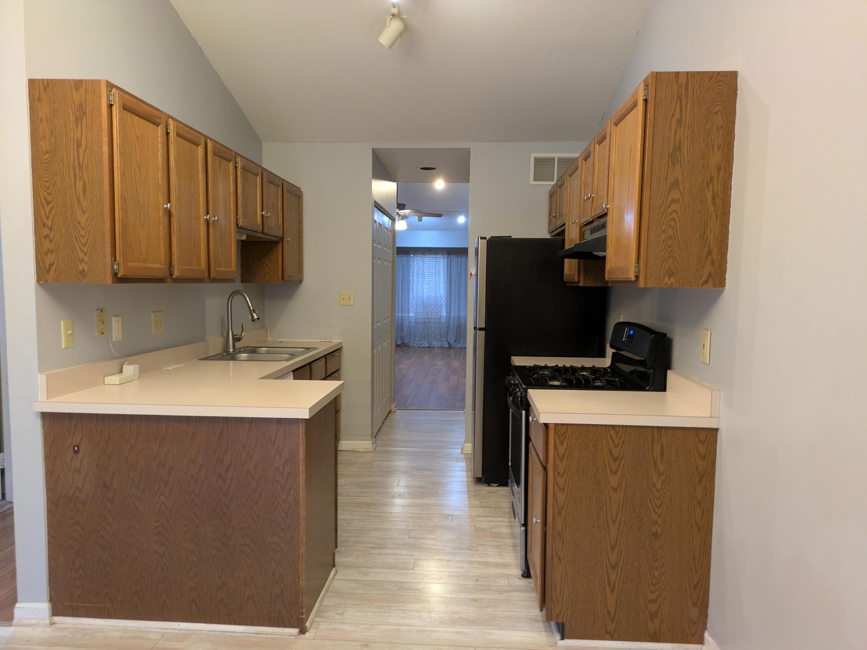 225 Clinton Street Lowell, IN 46356 - Photo 5 of 16 3000x2252