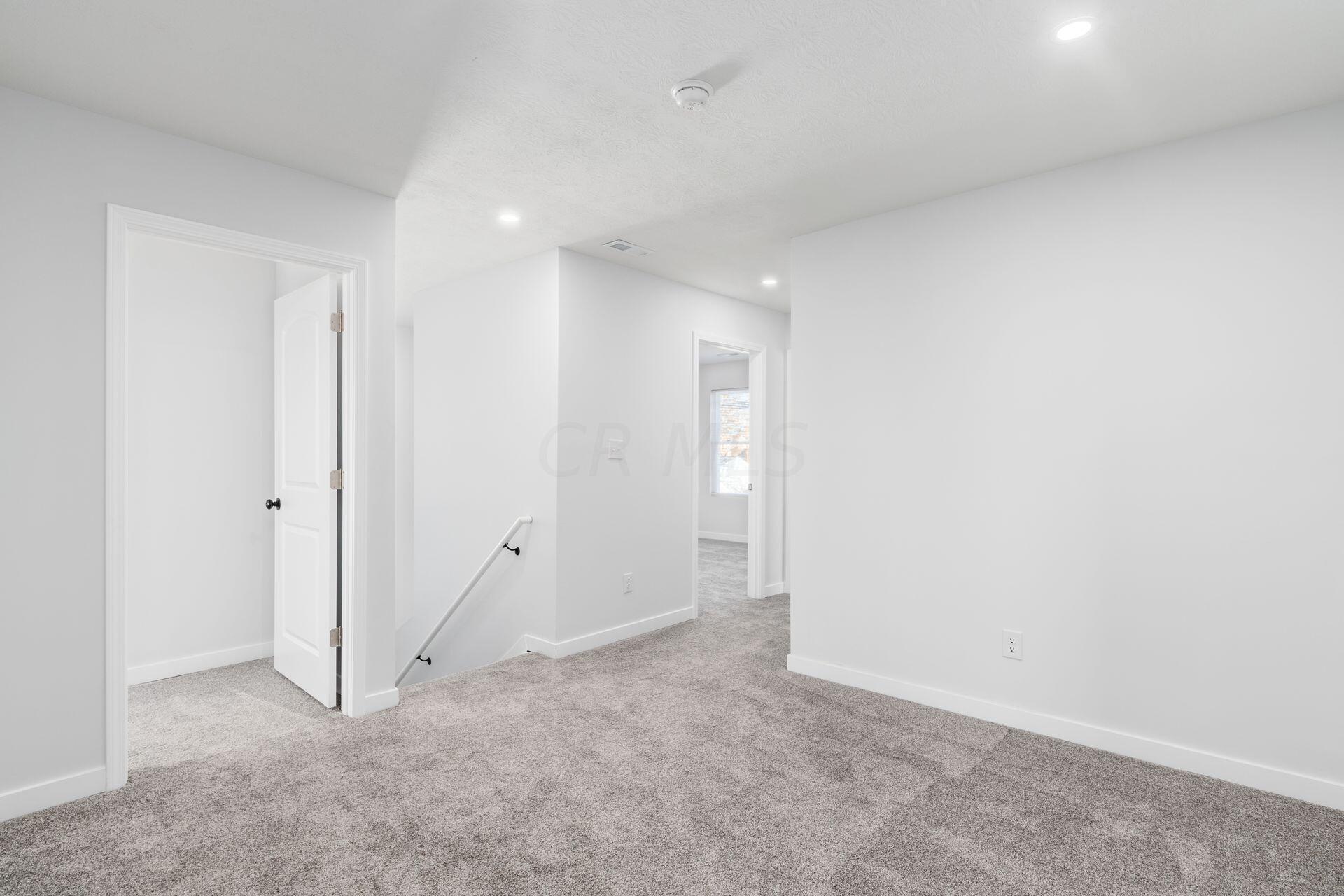 3299 Fontaine Road Columbus, OH 43232 - Photo 28 of 57 027_f4aa7bb1_g fontaine rd-54