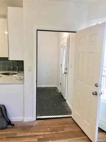 $1,050,000 | 1823 Amethyst Street | Van Nest