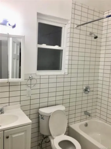 $1,050,000 | 1823 Amethyst Street | Van Nest