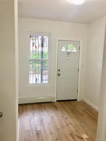 $1,050,000 | 1823 Amethyst Street | Van Nest