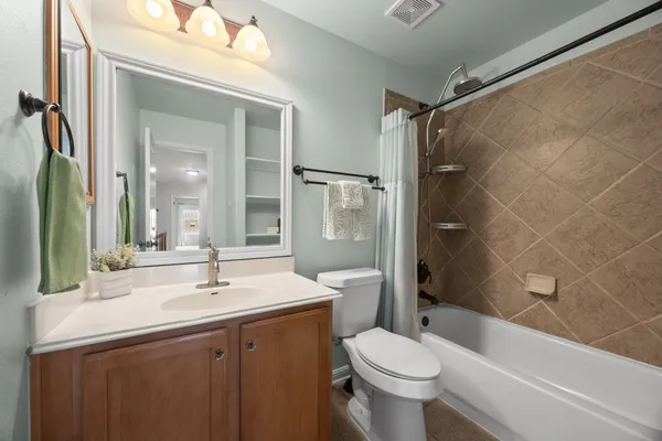 $949,900 | 4323 Angelico Lane, Round Rock, TX 78681