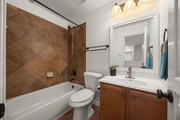 $949,900 | 4323 Angelico Lane, Round Rock, TX 78681
