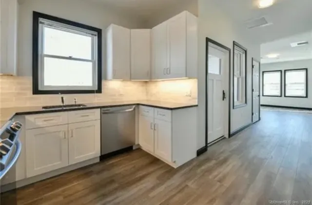 $1,650 | 77 Whiting Street, Unit 2B, Plainville, CT 06062