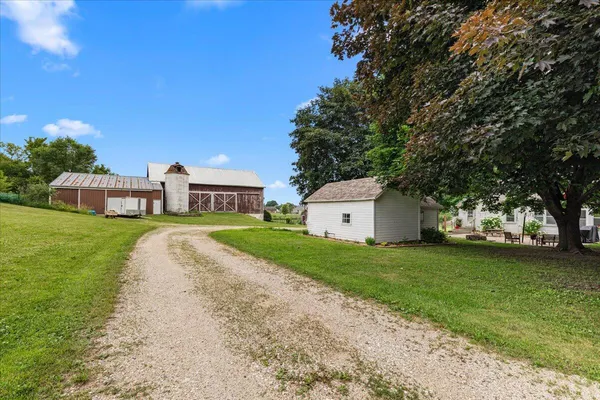 $599,900 | 613 County H, Farmington, WI 53021