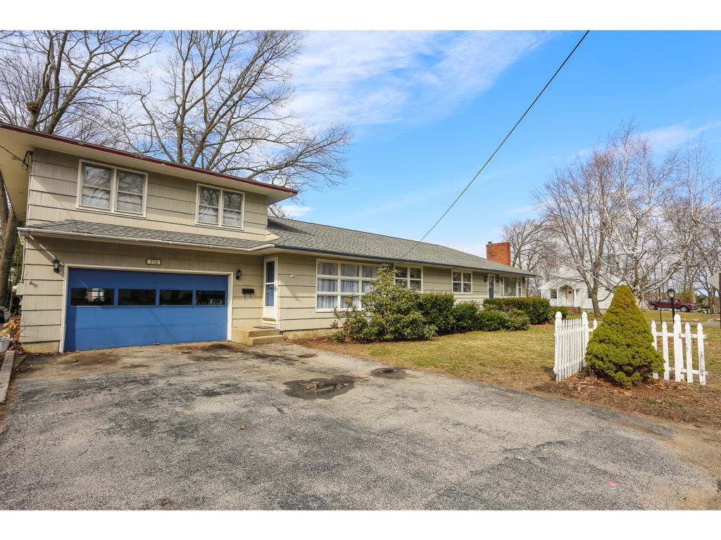 250 West Haven Road Manchester, NH 03104 - Photo 5 of 19