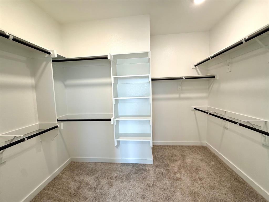 372 Deer Rdg Drive Aledo, TX 76008 - Photo 11 of 24 Granbury primary closet