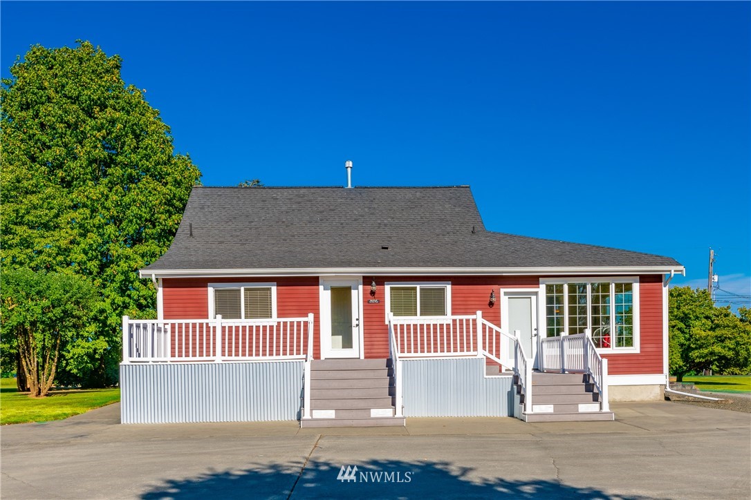 8293 Bob Hall Road Lynden, WA 98264 - Photo 12 of 40
