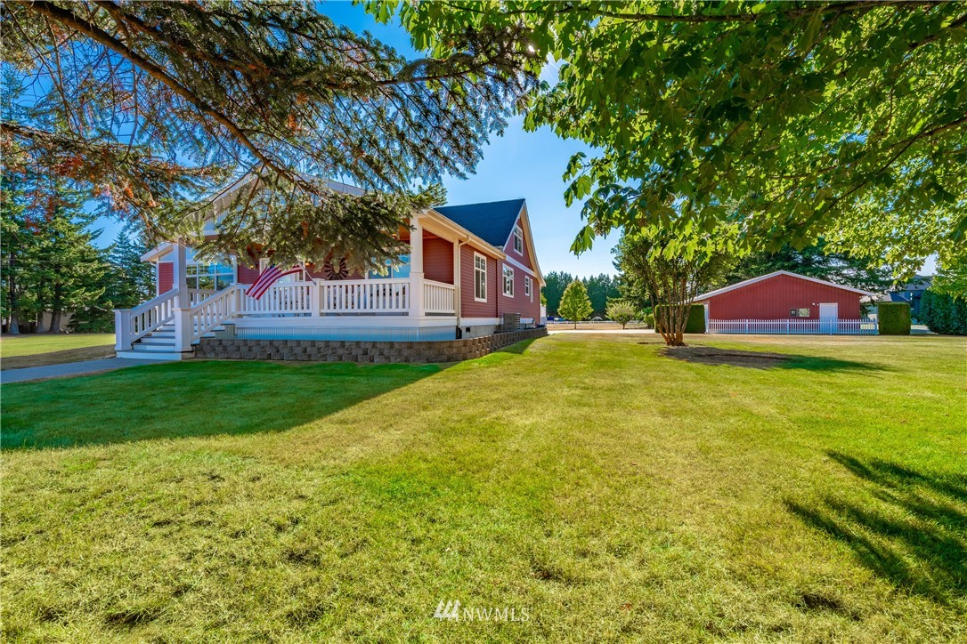8293 Bob Hall Road Lynden, WA 98264 - Photo 3 of 40