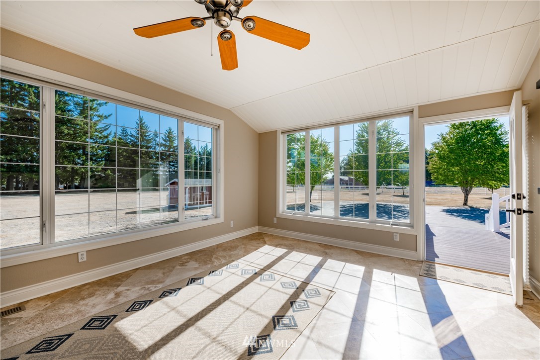 8293 Bob Hall Road Lynden, WA 98264 - Photo 24 of 40