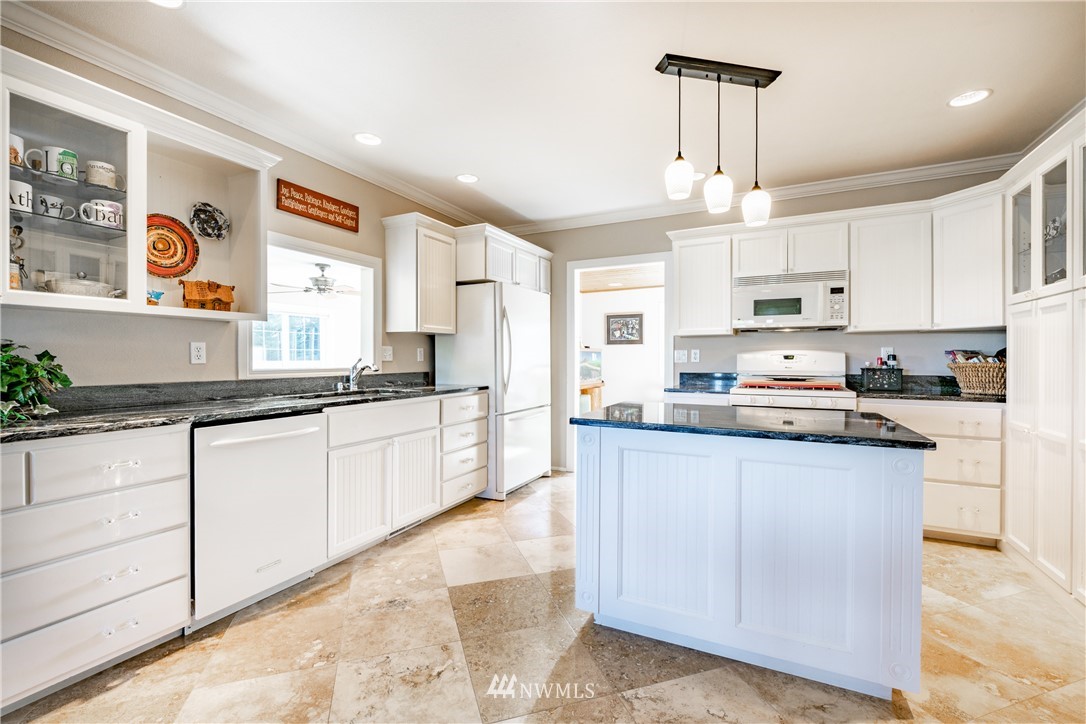 8293 Bob Hall Road Lynden, WA 98264 - Photo 25 of 40
