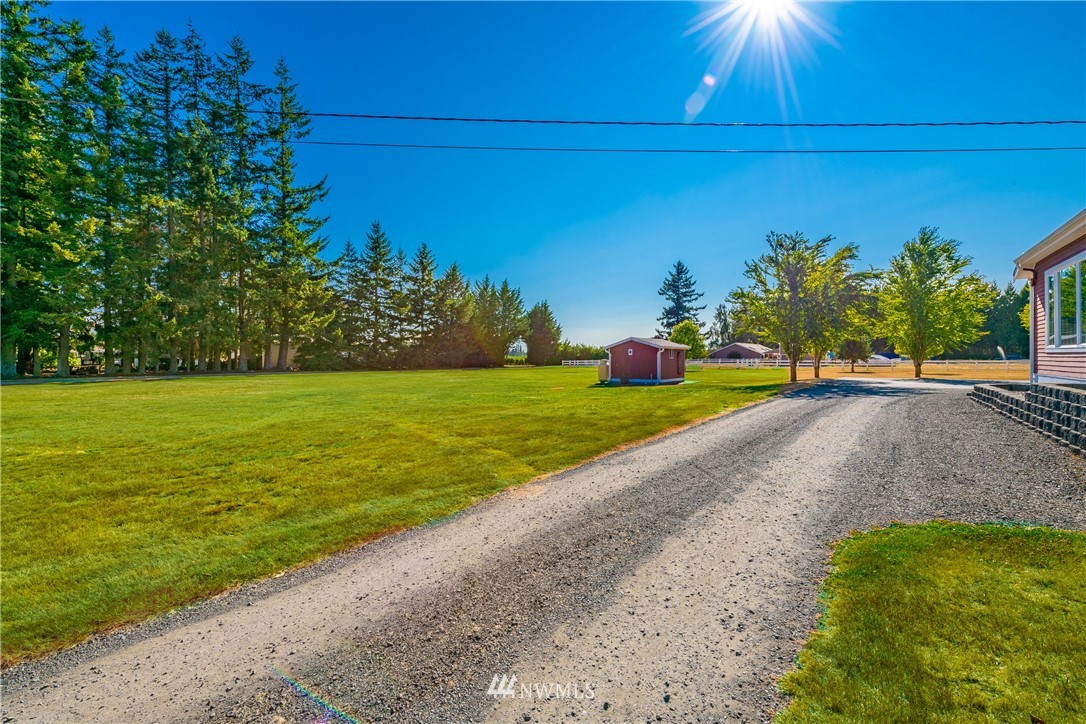8293 Bob Hall Road Lynden, WA 98264 - Photo 5 of 40