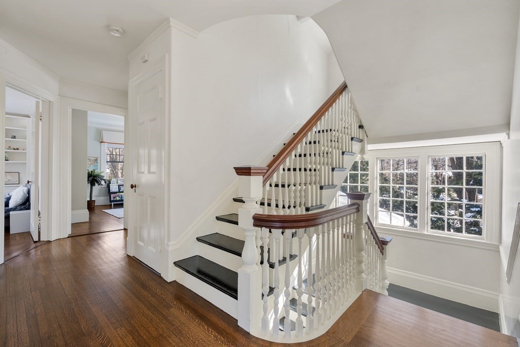3 Alwyngton Road Brookline, MA 02467 - Photo 11 of 22