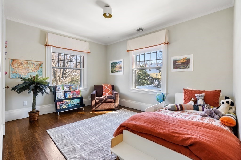 3 Alwyngton Road Brookline, MA 02467 - Photo 15 of 22