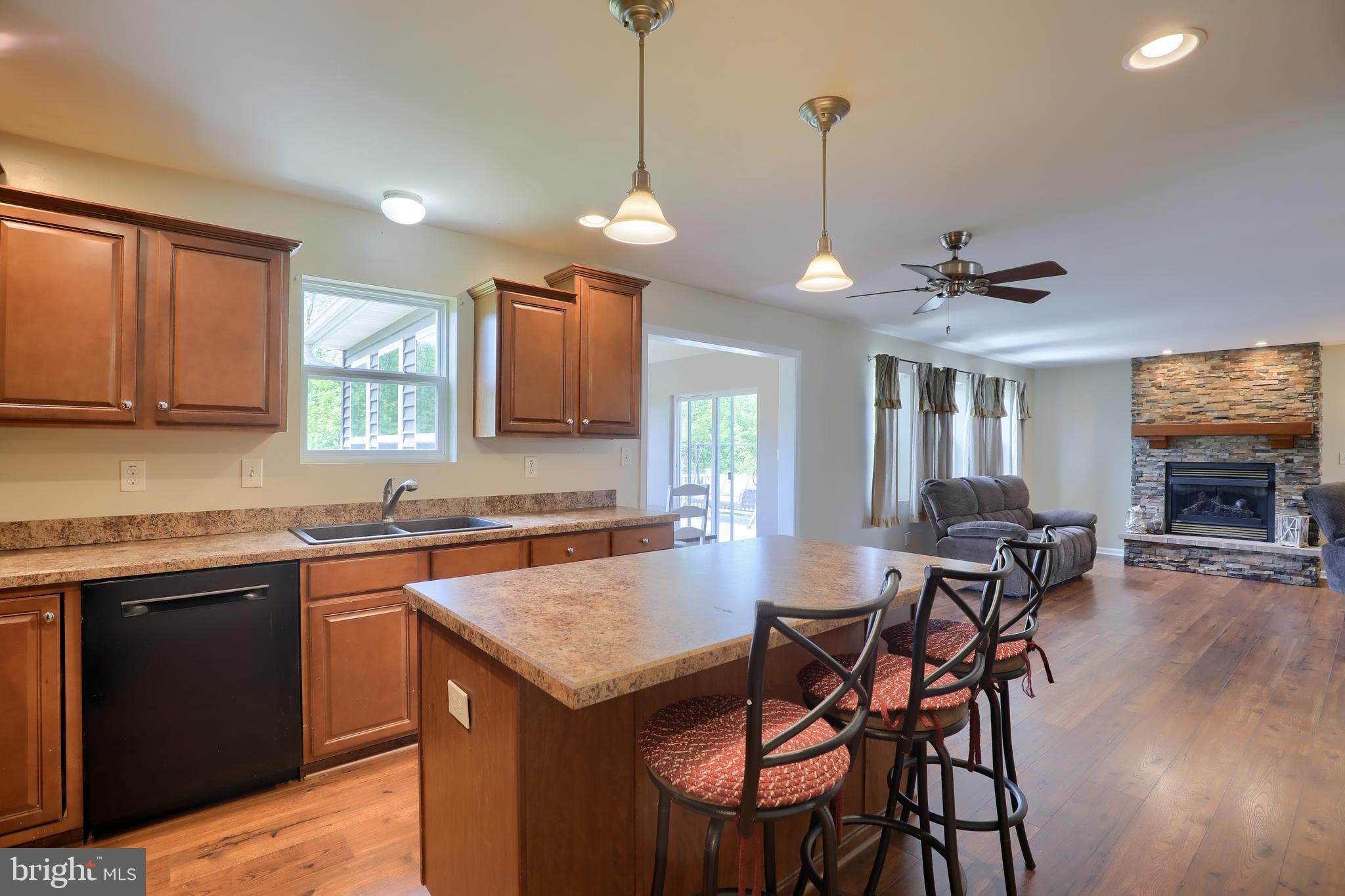 244 Spring Meadows Road Manchester, PA 17345 - Photo 5 of 42 Gallery Image 5