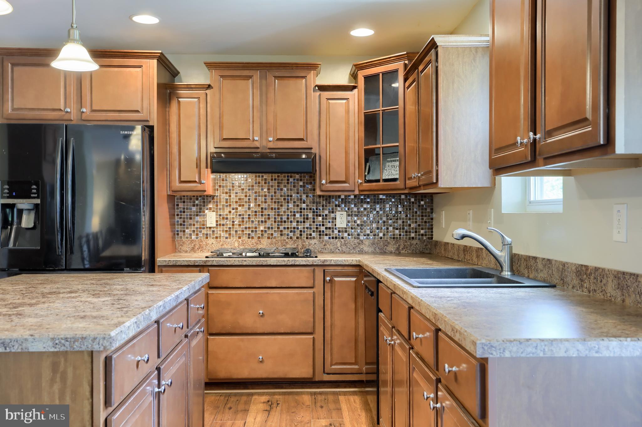 244 Spring Meadows Road Manchester, PA 17345 - Photo 8 of 42 Gallery Image 8