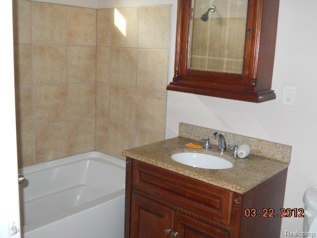 20650 Haggerty Road Belleville, MI 48111 - Photo 13 of 17 bathroom in spare bedroom.JPG
