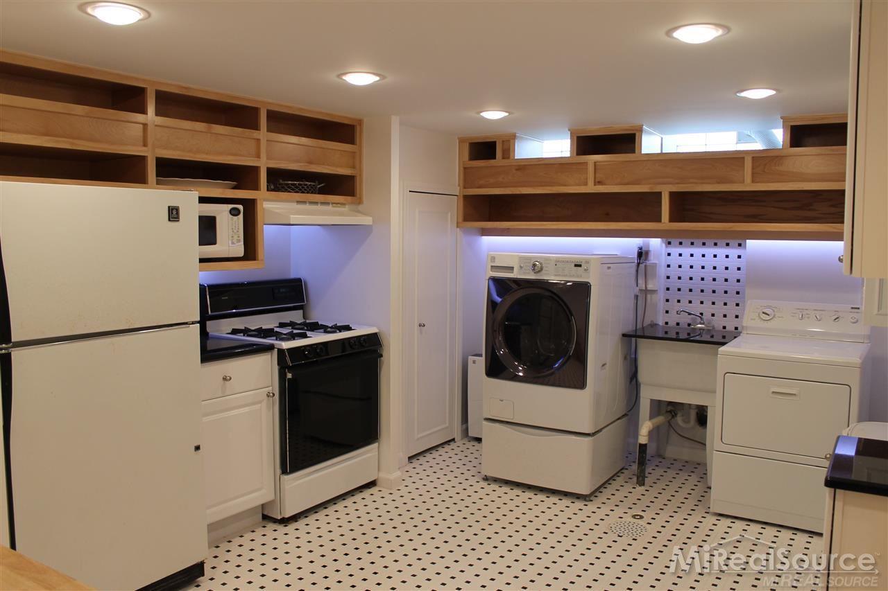 758 Barrington Road Grosse Pointe, MI 48230 - Photo 28 of 30 31299264-27.JPG