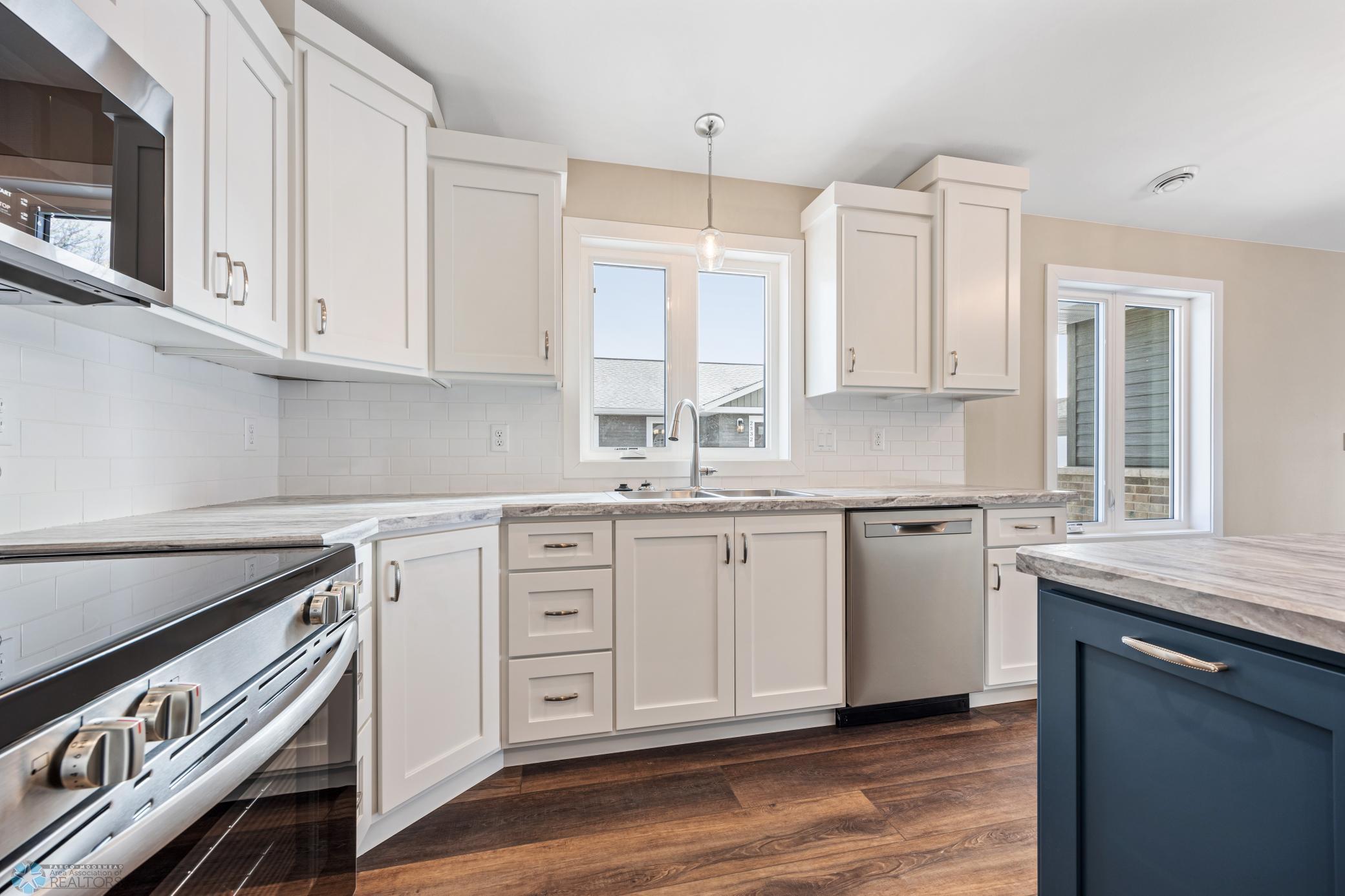 2338 30th Avenue South Fargo, ND 58103 - Photo 13 of 24