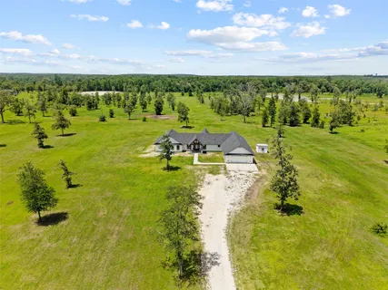 $815,000 | 565 Brushy Crk Drive, Onalaska, TX 77360