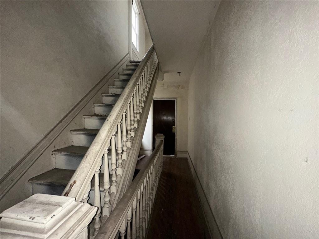 702 Whitney Avenue Pittsburgh, PA 15221 - Photo 27 of 39 a view of entryway