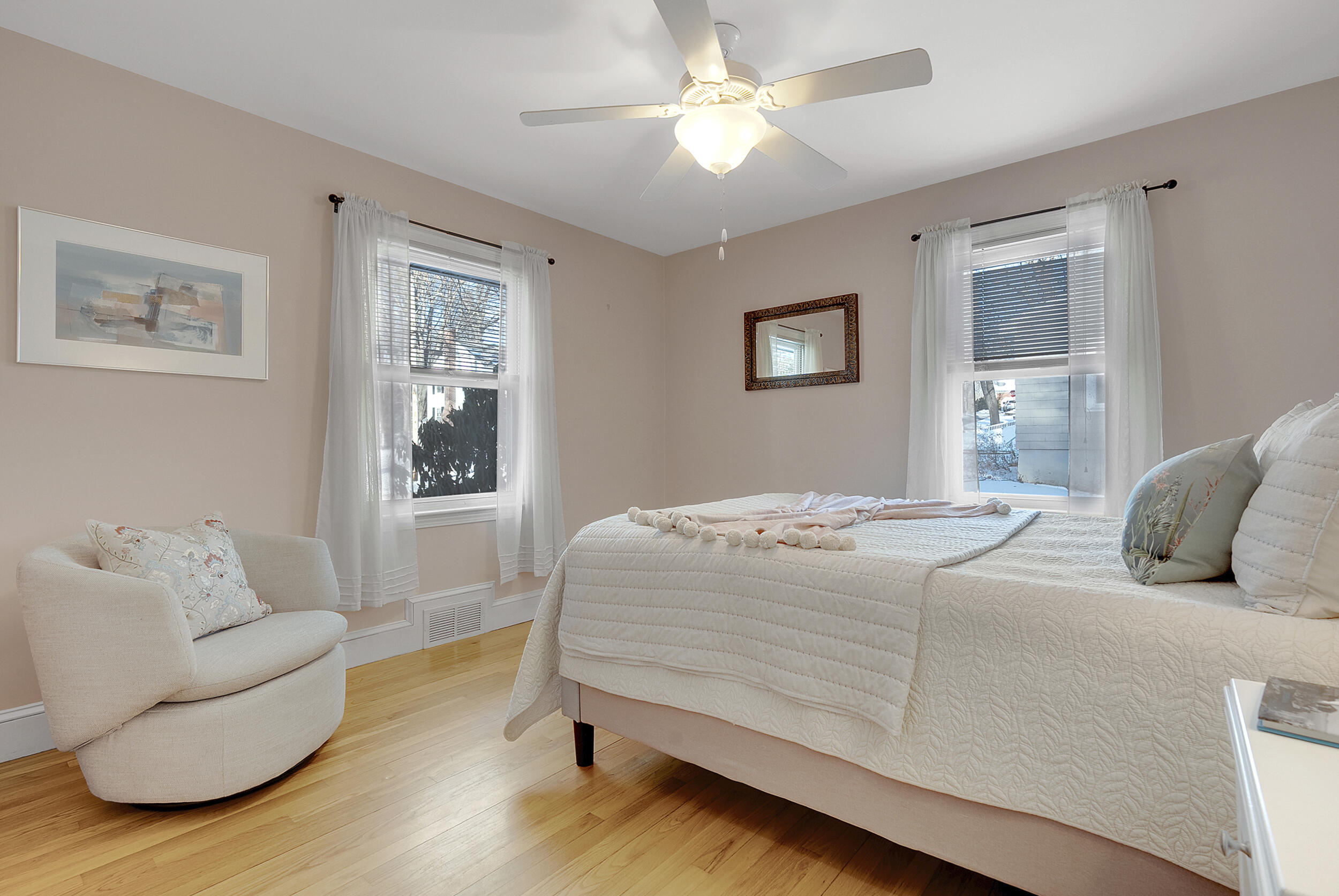 47 Clayton Street Portland, ME 04103 - Photo 15 of 27 29_47clayton-20