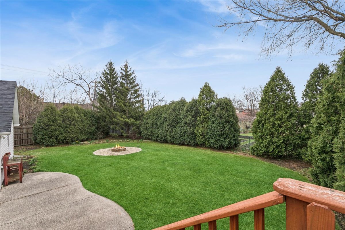 904 West Woodland Road Lake Bluff, IL 60044 - Photo 2 of 28 a view of a garden with an outdoor space