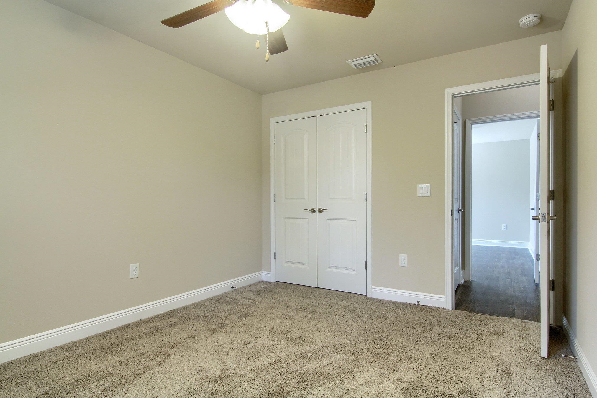 564 Sheffield Avenue Foley, AL 36535 - Photo 22 of 29 Bedroom 3