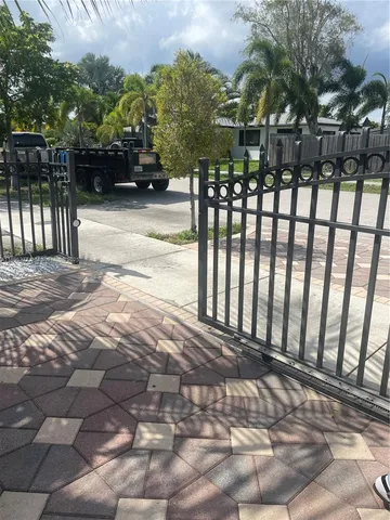 a picture of a table