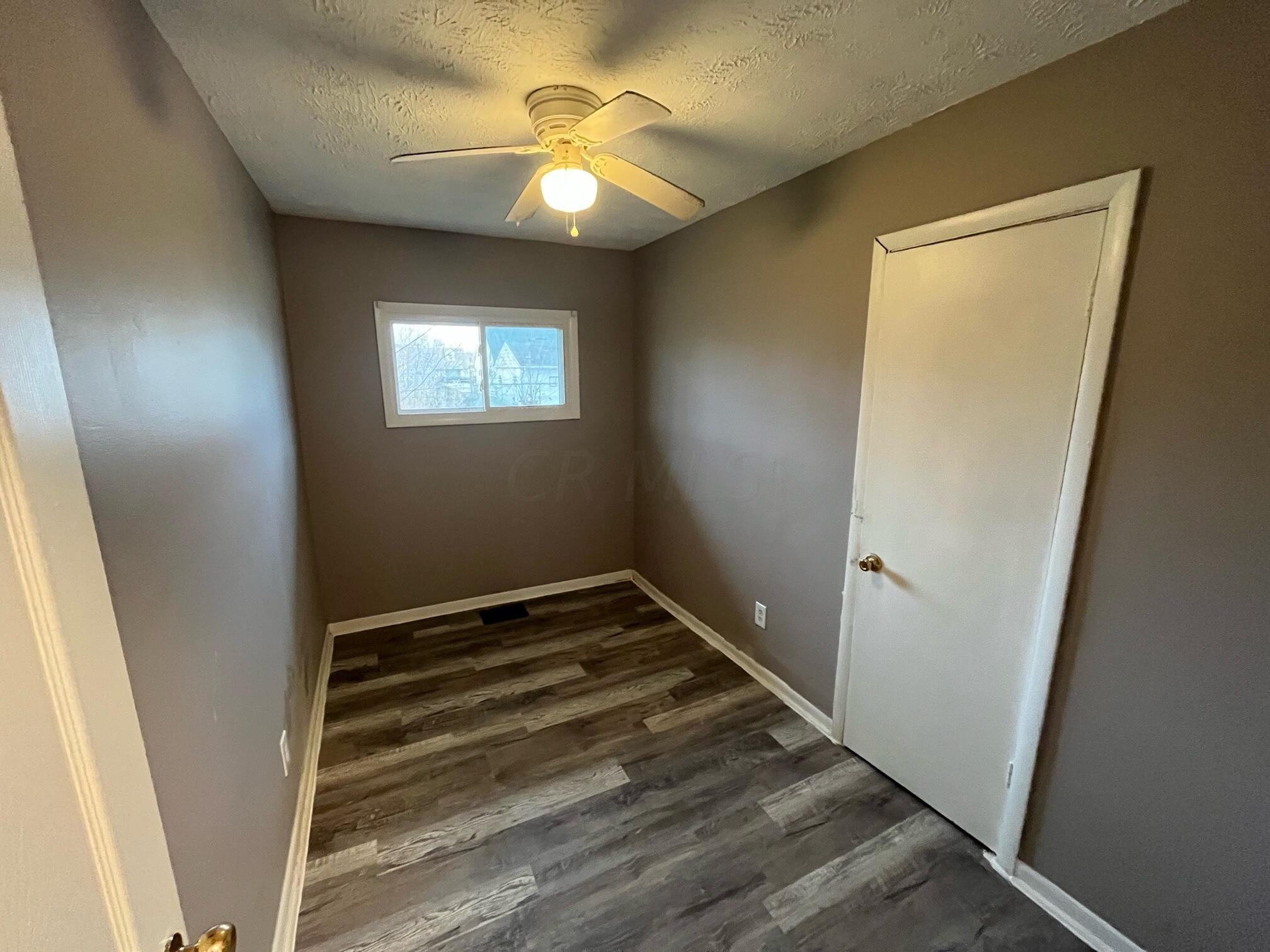 784 Derrer Road Columbus, OH 43204 - Photo 4 of 7 image3