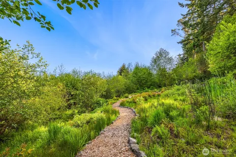 $1,990,000 | 6715 Northeast Dapple Court, Bainbridge Island, WA 98110