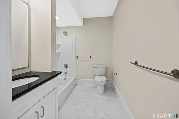 $1,400 | 1355 Main Street, Unit 405, Hartford, CT 06103