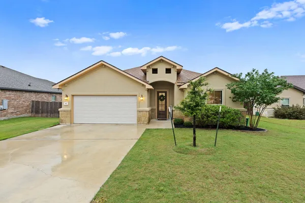 $375,000 | 161 Greg Lane, Jarrell, TX 76537