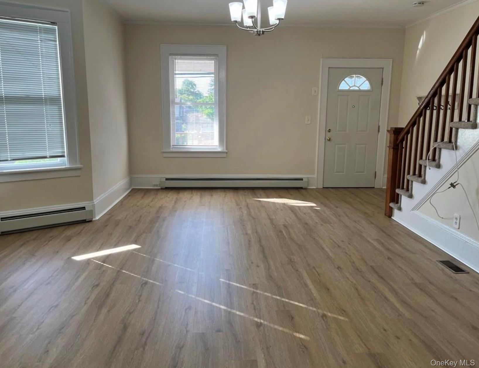 190 Park Avenue, Unit RIGHT Harrison, NY 10528 - Photo 3 of 12