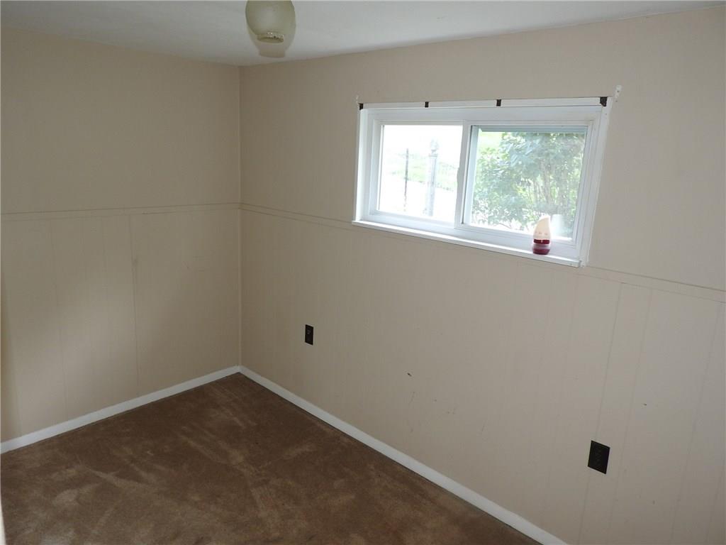 101 Crowe Road Renfrew, PA 16053 - Photo 4 of 13