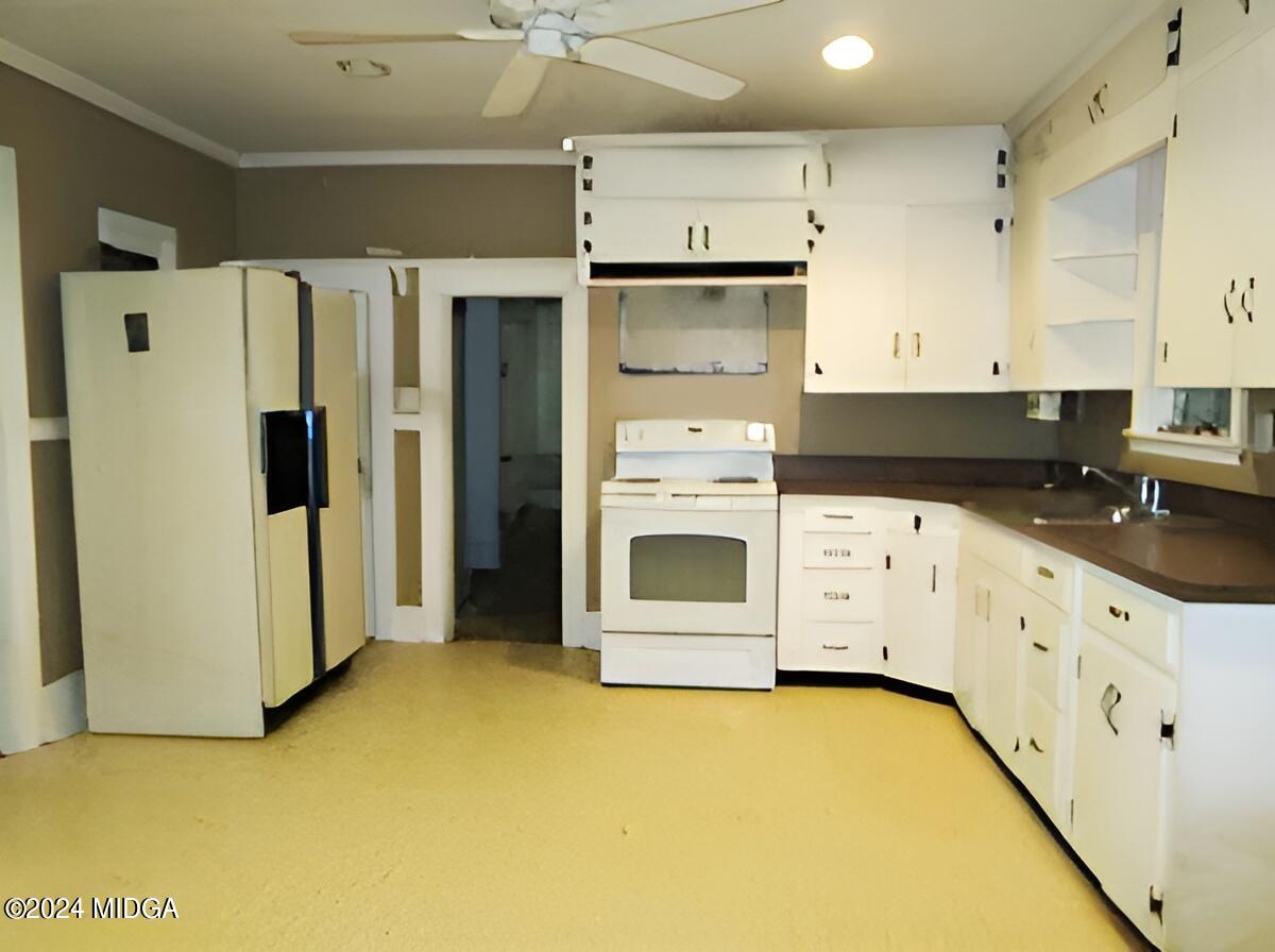 507 Riley Avenue Fort Valley, GA 31030 - Photo 8 of 15 20231228165520788730000000