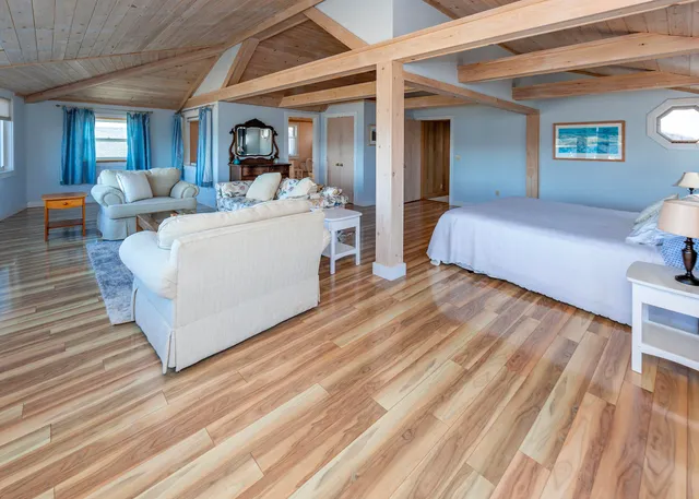 $4,995,000 | 109-113 Shore Road, Southwest Harbor, ME 04679