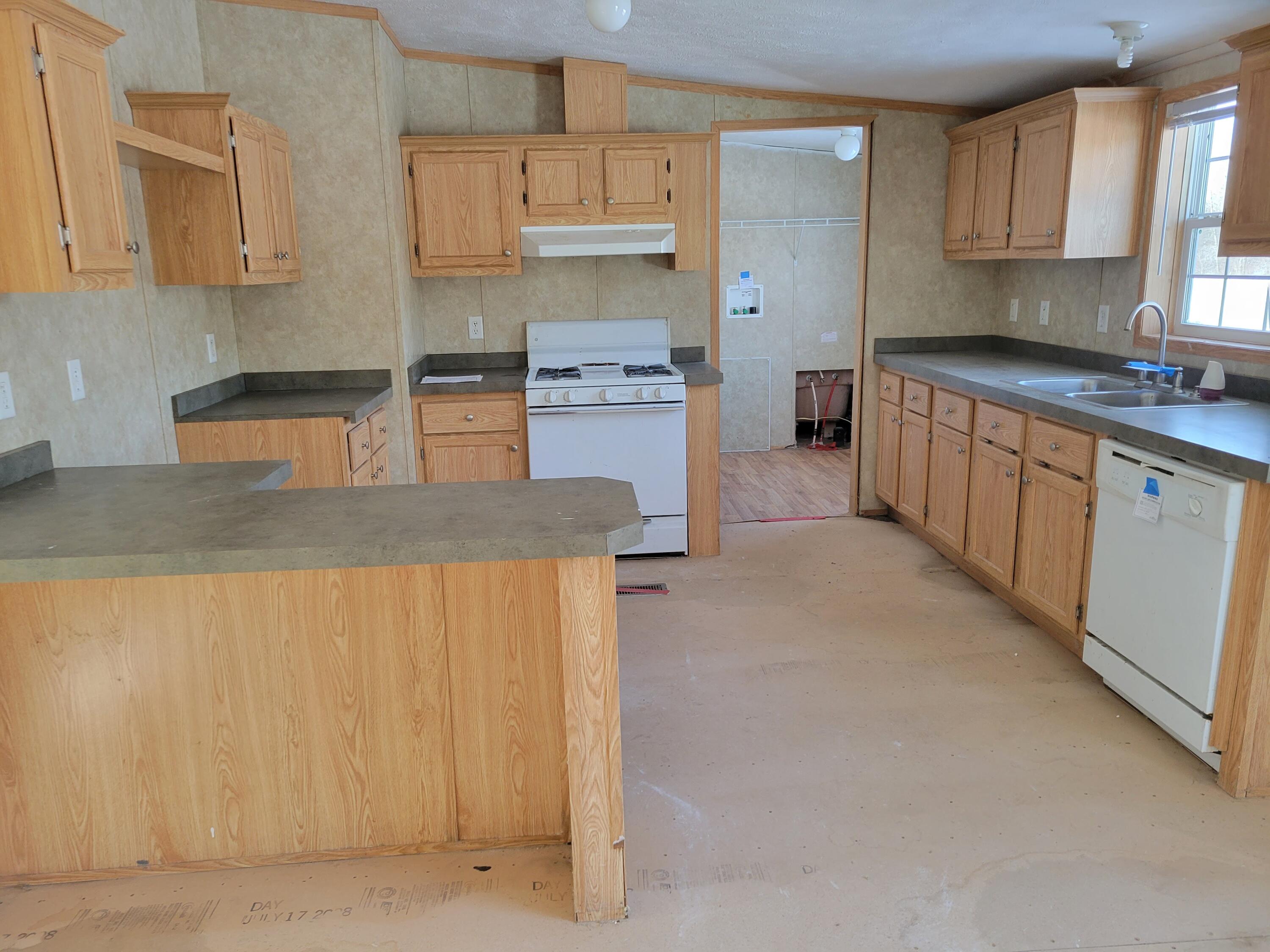 27 Brown Farm Road Waterville, ME 04901 - Photo 17 of 28 231-091997 Kitchen view 3