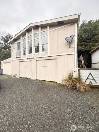 $274,900 | 14003 70th Street East, Sumner, WA 98390