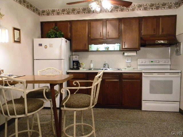 2919 Westminster Road Bethlehem, PA 18017 - Photo 4 of 12 Full Eat in Kitchen