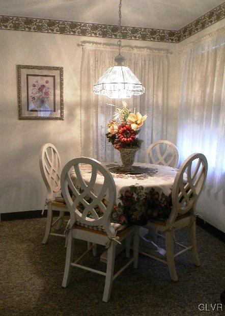 2919 Westminster Road Bethlehem, PA 18017 - Photo 5 of 12 Dining Area